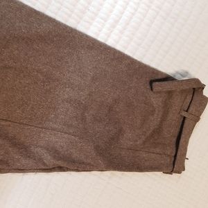 Tehen ladies skirt size 4 gently used